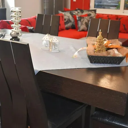 The Red House δίπλα στον μύλο των ξωτικών Apartamento Trikala (Thessaly)